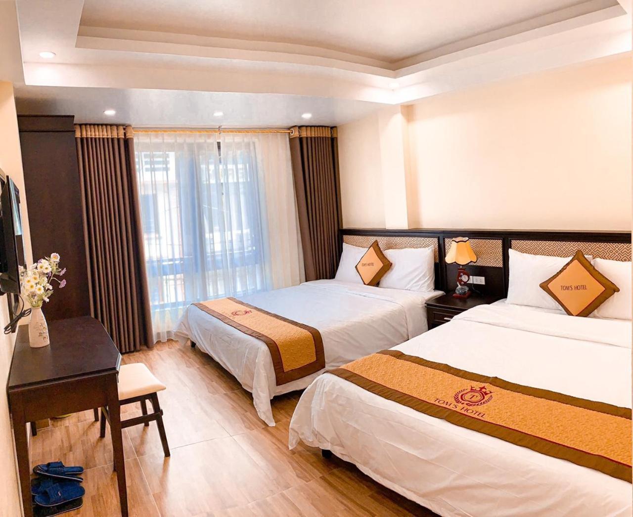 Tom'S Hotel Шапа Екстер'єр фото